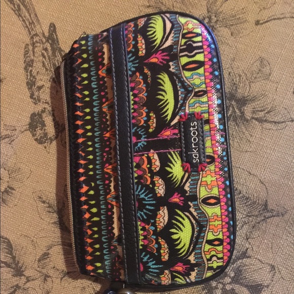 Sak Roots zipper wristlet - Picture 2 of 8